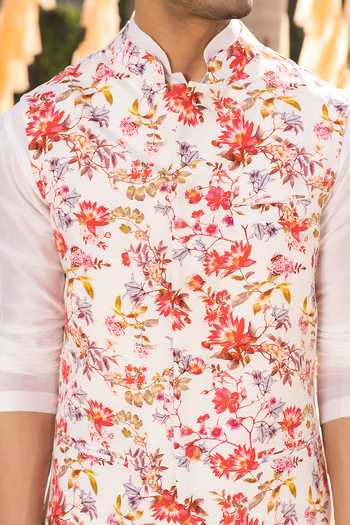 Chhavvi Aggarwal_Off White Modal, Chanderi , Botanical Print Bundi Kurta Set _Online_at_Aza_Fashions