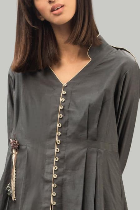 Chillosophy Grey Cotton Silk V Neck Asymmetric Tunic at Aza Fashions Chillosophy_Grey Cotton Silk V Neck Asymmetric Tunic_at_Aza_Fashions