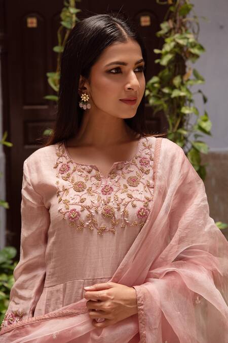 Apeksha Jain Label Pink Chanderi, Shantoon Zardozi Sequin Square Notched Anarkali Set Online at Aza Fashions Apeksha Jain Label_Pink Chanderi, Shantoon Zardozi Sequin Square Notched Anarkali Set_Online_at_Aza_Fashions