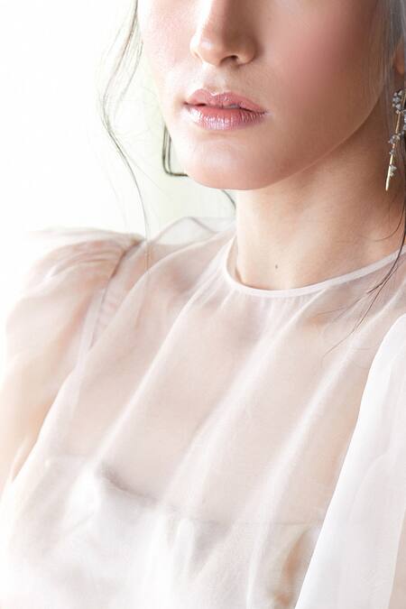 Pankaj & Nidhi_Beige Blouse Silk Organza Dupatta And Lehenga Tulle Embroidered Set_Online_at_Aza_Fashions