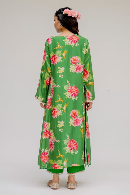 Chrkha Floral Printed Chanderi Silk Kurta Set For Kids