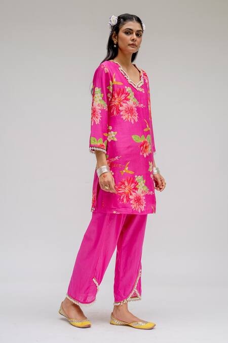Chrkha_Pink Chanderi Silk Cotton Lining Shantoon Digital Print V Tunic And Pant Set _Online_at_Aza_Fashions