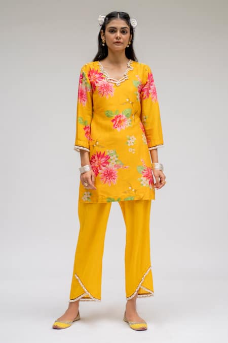 Chrkha Chanderi Silk Tunic & Pant Set 