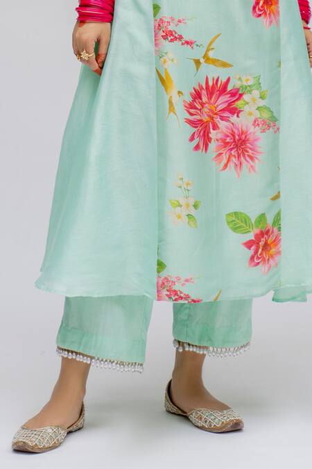 Chrkha_Blue Chanderi Silk Cotton Lining Shantoon Printed Embellished Kurta Set _at_Aza_Fashions