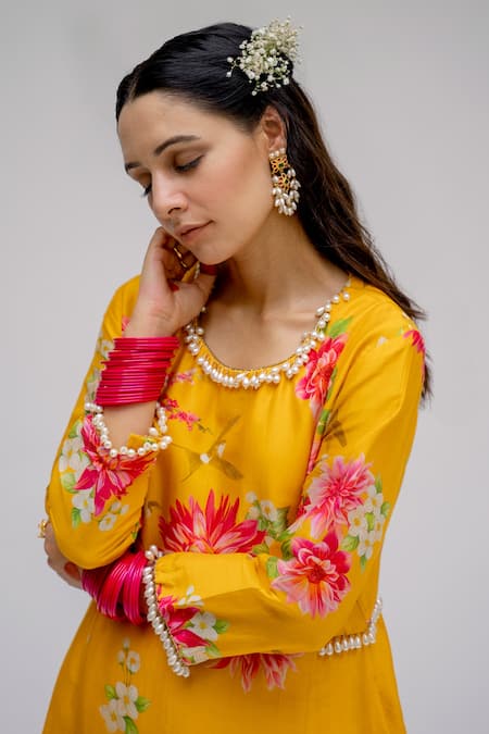 Shop_Chrkha_Yellow Chanderi Silk Cotton Lining Shantoon Digital Print Kurta Pant Set _Online_at_Aza_Fashions