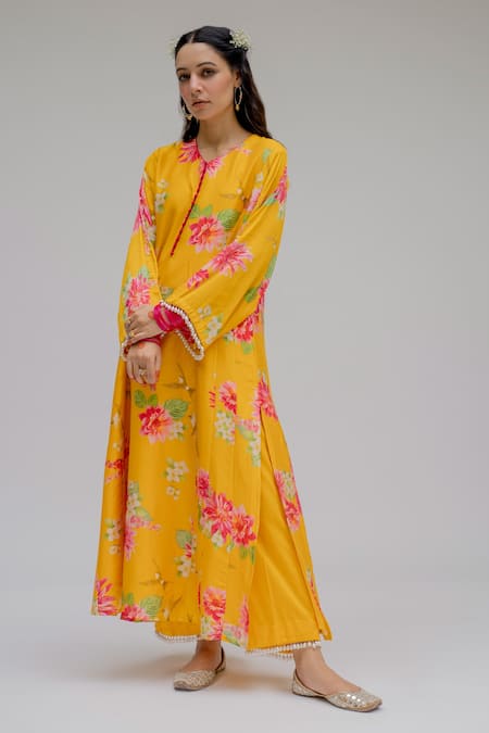 Buy Chrkha Yellow Chanderi Silk Cotton Lining Shantoon Printed Digital Floral Kurta Set Online at Aza Fashions Buy_Chrkha_Yellow Chanderi Silk Cotton Lining Shantoon Printed Digital Floral Kurta Set _Online_at_Aza_Fashions