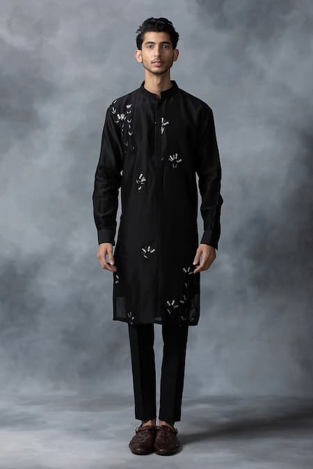 Sarab Khanijou_Black Chanderi Silk Embroidery Sequin Placement Kurta Set _Online_at_Aza_Fashions