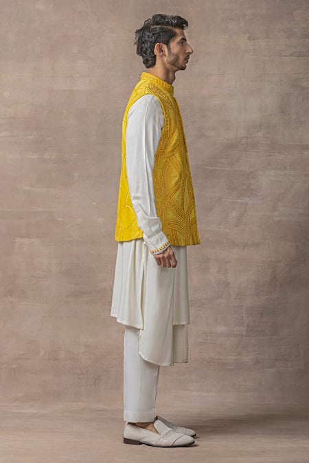 Shop Sarab Khanijou Yellow Organza, Modal Mirrors, Embroidery Thread And Work Waist Coat & Kurta Set Online at Aza Fashions Shop_Sarab Khanijou_Yellow Organza, Modal Mirrors, Embroidery Thread And Work Waist Coat & Kurta Set _Online_at_Aza_Fashions