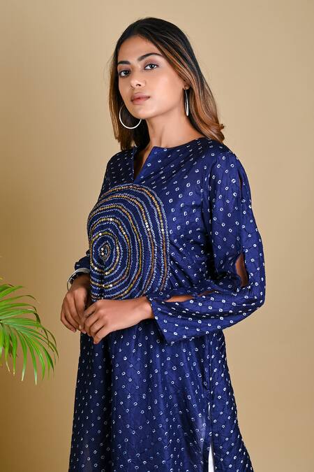 Shop_Dyelogue_Blue Mulberry Silk Bandhani Kurta _Online_at_Aza_Fashions