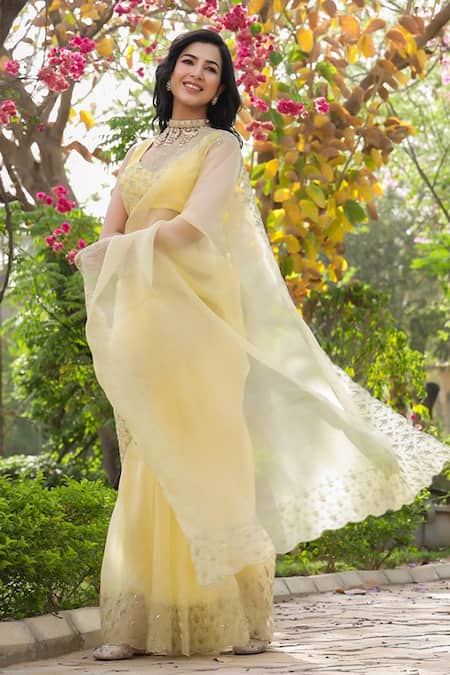 Buy Charu Makkar Yellow , Organza Floral Motif Scalloped Saree Online at Aza Fashions Buy_Charu Makkar_Yellow , Organza Floral Motif Scalloped Saree _Online_at_Aza_Fashions