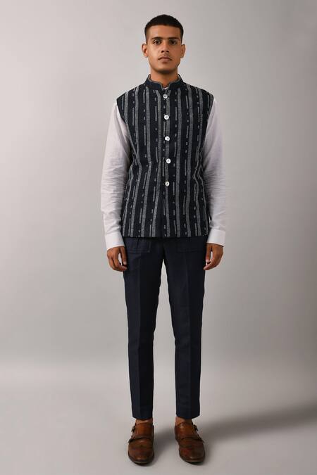 Shop_Countrymade_Black Cotton Silk Embroidered Nehru Jacket_Online_at_Aza_Fashions