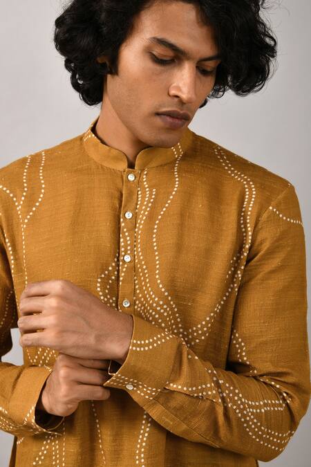 Countrymade_Yellow Handloom Cotton Kurta_at_Aza_Fashions