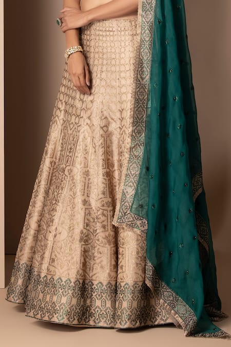 Shop Chhaya Mehrotra Gold Metallic Organza V Neck Lehenga Set Online at Aza Fashions Shop_Chhaya Mehrotra_Gold Metallic Organza V Neck Lehenga Set _Online_at_Aza_Fashions