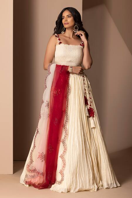 Chhaya Mehrotra White Pure Habutai Silk Square Neck Crushed Lehenga Set Online at Aza Fashions Chhaya Mehrotra_White Pure Habutai Silk Square Neck Crushed Lehenga Set _Online_at_Aza_Fashions