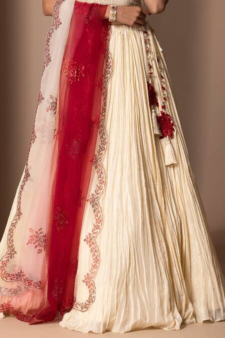 Chhaya Mehrotra White Pure Habutai Silk Square Neck Crushed Lehenga Set at Aza Fashions Chhaya Mehrotra_White Pure Habutai Silk Square Neck Crushed Lehenga Set _at_Aza_Fashions