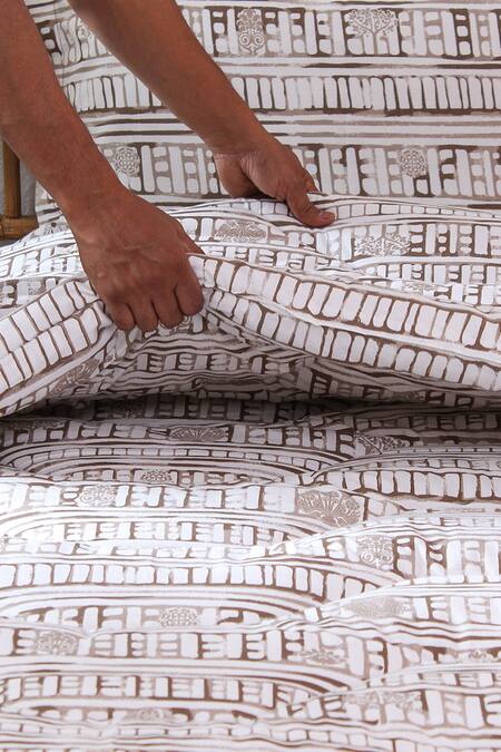 House This Grey 100 % Cotton Printed Double Comforter Online at Aza Fashions House This_Grey 100 % Cotton Printed Double Comforter_Online_at_Aza_Fashions