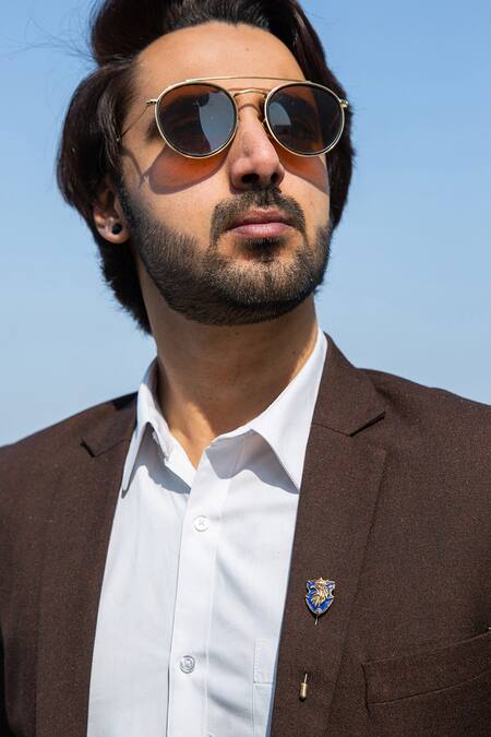 Buy_Cosa Nostraa_Gold Rising Eagle Cufflink Brooch And Lapel Pin Set_Online_at_Aza_Fashions