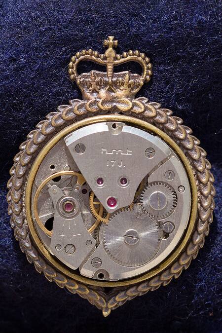 Buy Cosa Nostraa Gold Mustang Timed Cufflink Brooch And Lapel Pin Set Online at Aza Fashions Buy_Cosa Nostraa_Gold Mustang Timed Cufflink Brooch And Lapel Pin Set _Online_at_Aza_Fashions