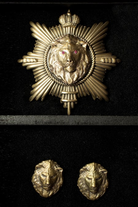 Cosa Nostraa Gold Stone Lion King Brooch And Collar Tips Set 