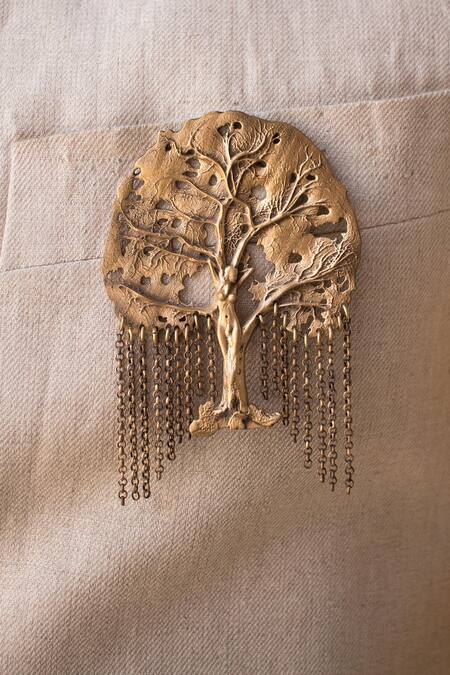 Buy Cosa Nostraa Gold Dream Tree Brooch And Shield Collar Tips Set Online at Aza Fashions Buy_Cosa Nostraa_Gold Dream Tree Brooch And Shield Collar Tips Set _Online_at_Aza_Fashions