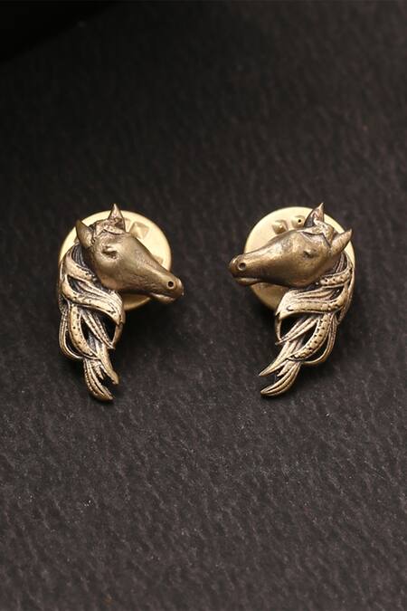 Cosa Nostraa_Gold Clock Pin Brooch And Royal Horse Collar Tips Set _Online_at_Aza_Fashions