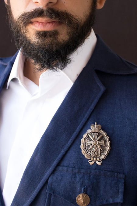 Cosa Nostraa Richardson Brooch & Stallion Collar Tips Set 