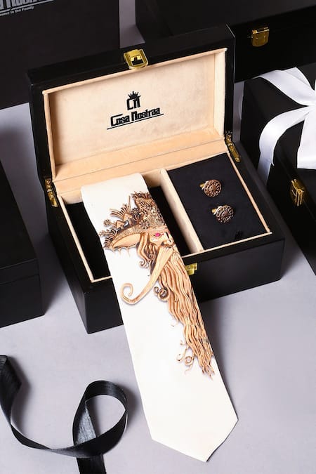 Cosa Nostraa The Admirer Couture Box 