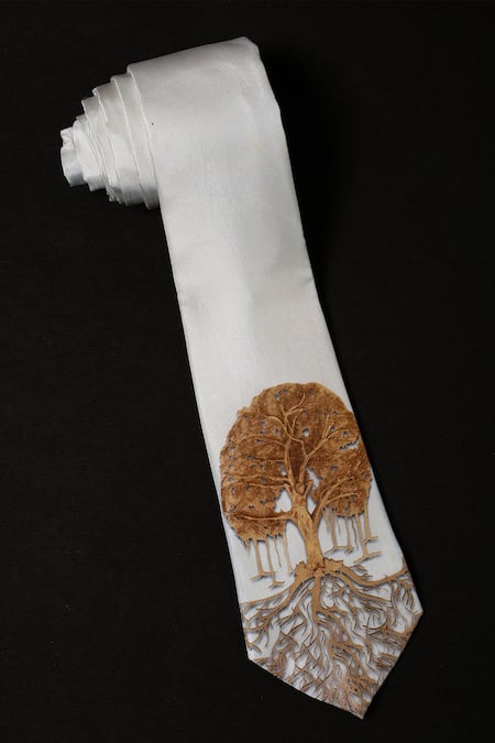 Shop Cosa Nostraa Gold Printed The Treasure Couture Box at Aza Fashions Shop_Cosa Nostraa_Gold Printed The Treasure Couture Box _at_Aza_Fashions