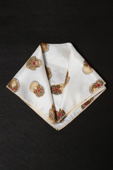 Cosa Nostraa_White Printed The Crew Style Box _Online_at_Aza_Fashions