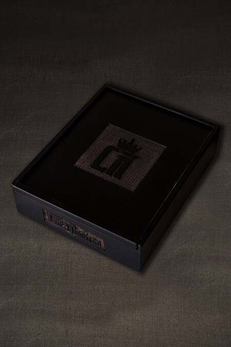 Cosa Nostraa Gold The Champion Alta Moda Box at Aza Fashions Cosa Nostraa_Gold The Champion Alta Moda Box _at_Aza_Fashions