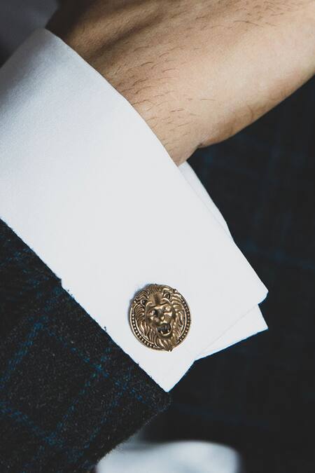 Buy Cosa Nostraa Gold Stone The Eminence Black Box Online at Aza Fashions Buy_Cosa Nostraa_Gold Stone The Eminence Black Box_Online_at_Aza_Fashions