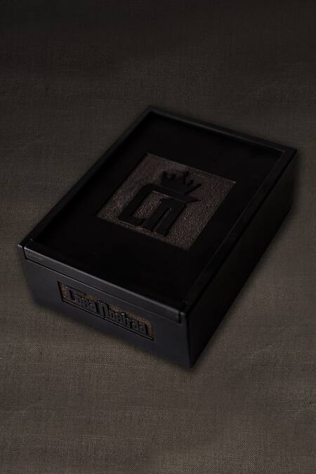 Cosa Nostraa Gold The Pioneer Style Box at Aza Fashions Cosa Nostraa_Gold The Pioneer Style Box _at_Aza_Fashions