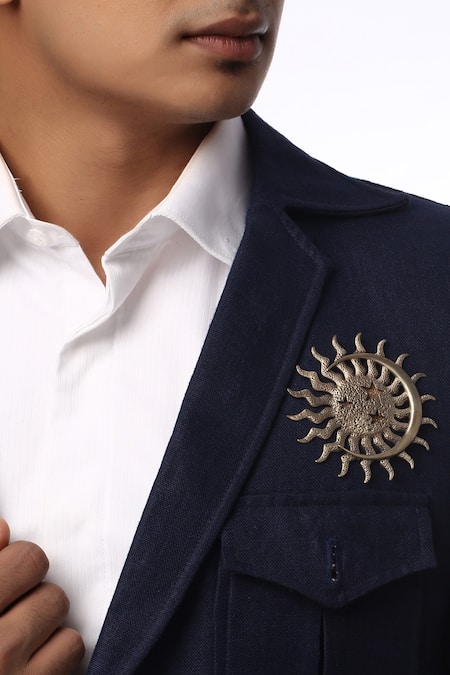 Shop Cosa Nostraa Gold Heavenly Brooch And Lapel Pin Gift Box at Aza Fashions Shop_Cosa Nostraa_Gold Heavenly Brooch And Lapel Pin Gift Box_at_Aza_Fashions