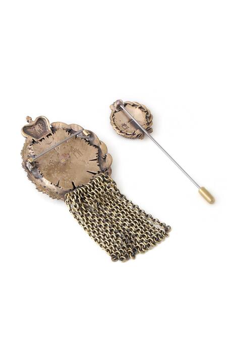 Shop Cosa Nostraa Gold Plated Kingsman Brooch And Lapel Pin Gift Box Online at Aza Fashions Shop_Cosa Nostraa_Gold Plated Kingsman Brooch And Lapel Pin Gift Box_Online_at_Aza_Fashions