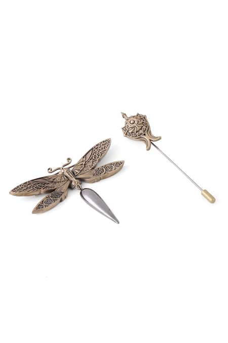 Buy_Cosa Nostraa_Gold The Magic Brooch And Lapel Pin Gift Box_Online_at_Aza_Fashions