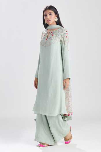 Megha Bansal_Blue Tulle, Chiffon Floral Pattern Round Adya Embroidered Bodice Kurta Set _Online_at_Aza_Fashions