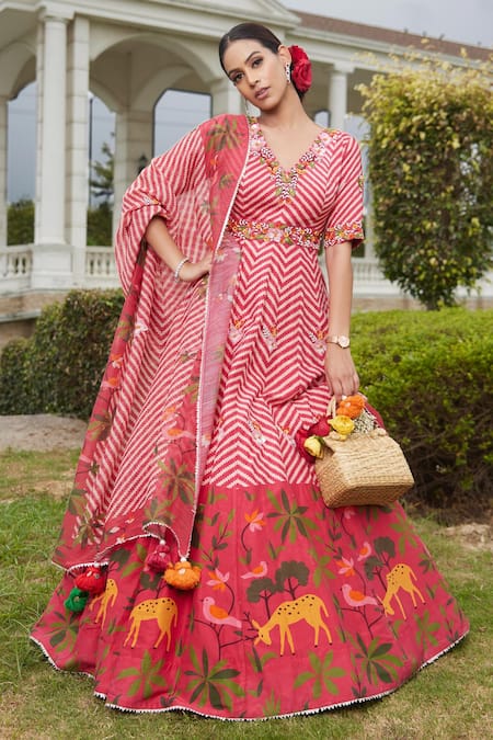 Sonia Bansal Red Silk Printed Chevron V Neck Anarkali With Dupatta 