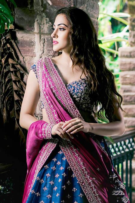 Anushree Reddy_Blue Lehenga And Blouse Raw  Dupatta V Neck Embroidered Bridal Set_Online_at_Aza_Fashions