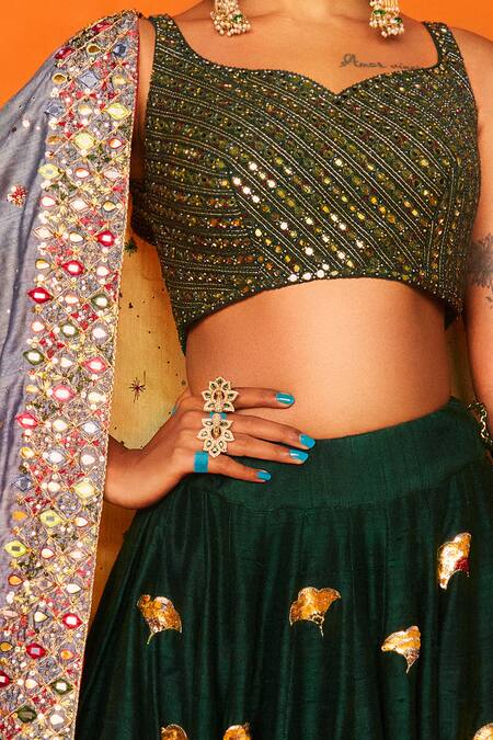 Buy Loka By Veerali Raveshia Green Raw , Chanderi , Tussar Leaf Megh Malhar Bridal Lehenga Set Online at Aza Fashions Buy_Loka By Veerali Raveshia_Green Raw , Chanderi , Tussar Leaf Megh Malhar Bridal Lehenga Set _Online_at_Aza_Fashions