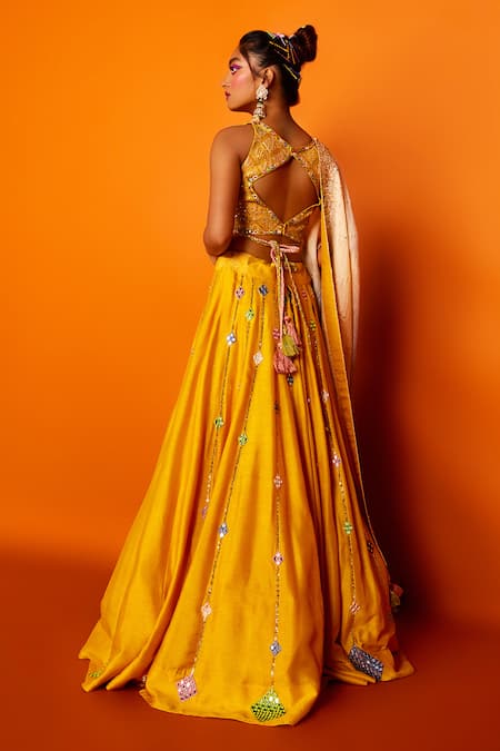 Shop_Loka by Veerali Raveshia_Yellow Chanderi Silk Embroidery Round Bridal Lehenga Set  _at_Aza_Fashions