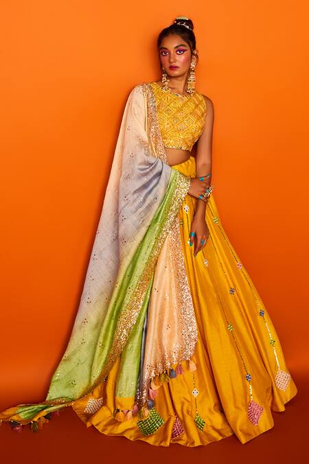 Loka by Veerali Raveshia_Yellow Chanderi Silk Embroidery Round Bridal Lehenga Set  _Online_at_Aza_Fashions