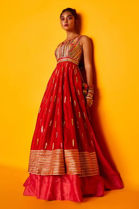 Loka By Veerali Raveshia Red Dupion Silk V Neck Aarohi Layered Anarkali Online at Aza Fashions Loka By Veerali Raveshia_Red Dupion Silk V Neck Aarohi Layered Anarkali _Online_at_Aza_Fashions