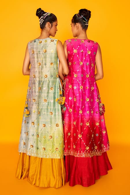 Shop Loka By Veerali Raveshia Yellow Raw , Dupion , Chanderi Round Sona Jacket And Lehenga Set at Aza Fashions Shop_Loka By Veerali Raveshia_Yellow Raw , Dupion , Chanderi Round Sona Jacket And Lehenga Set _at_Aza_Fashions