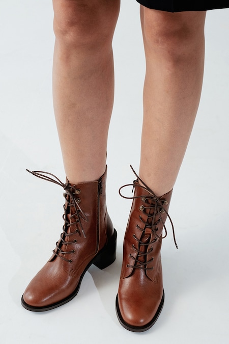 Vanilla Moon Brown Conor Round Toe Boots