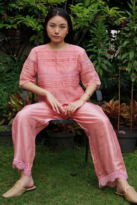 Baju Pink Chanderi Cotton, Silk Lace Round Neck Embroidered Blouse Online at Aza Fashions Baju_Pink Chanderi Cotton, Silk Lace Round Neck Embroidered Blouse_Online_at_Aza_Fashions