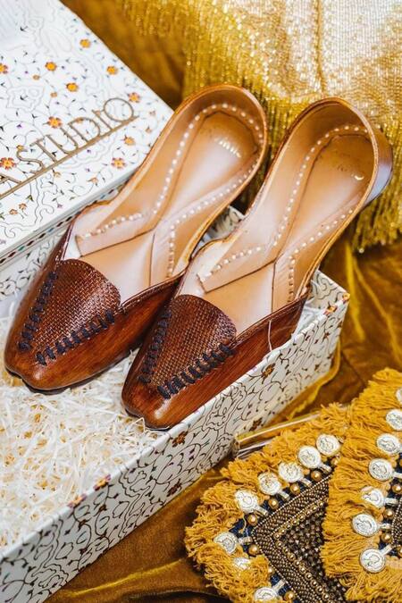 Cilwana Studio_Brown Textured Juttis _Online_at_Aza_Fashions