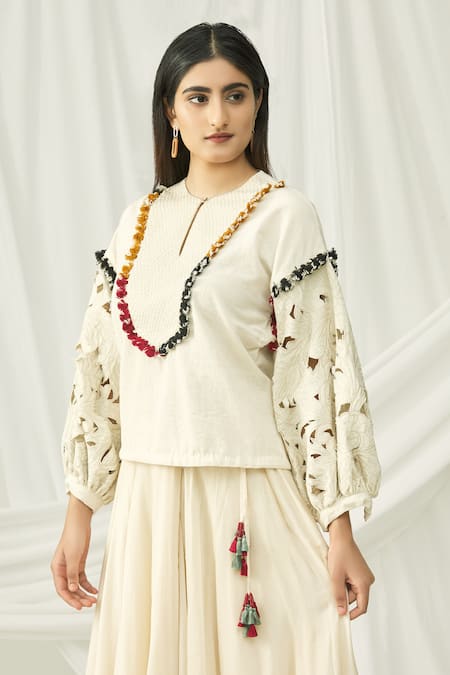 Shop_Chandrima_White Kala Cotton Round Blouse _Online_at_Aza_Fashions
