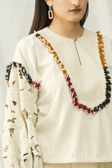 Chandrima_White Kala Cotton Round Blouse _at_Aza_Fashions