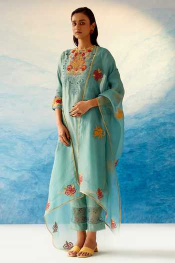 Buy Chandrima Blue Silk Organza Floral Motifs, Thread Work Embroidered Dupatta at Aza Fashions Buy_Chandrima_Blue Silk Organza Floral Motifs, Thread Work Embroidered Dupatta _at_Aza_Fashions