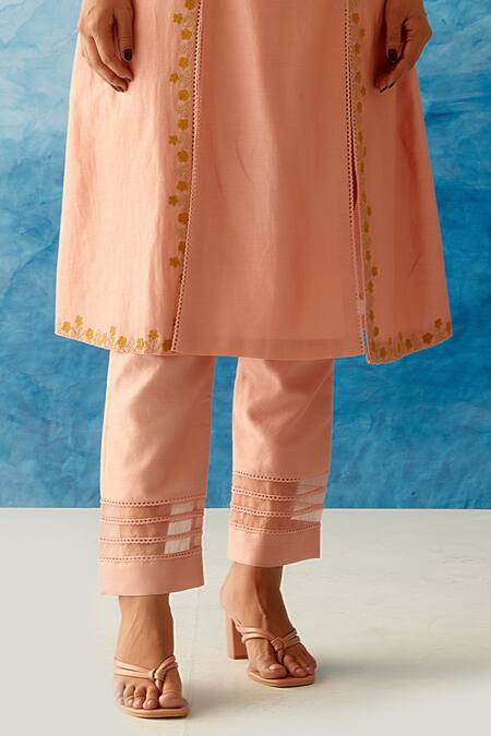 Chandrima_Peach Chanderi Embroidered Floral Motifs Round Kurta And Pant Set _at_Aza_Fashions